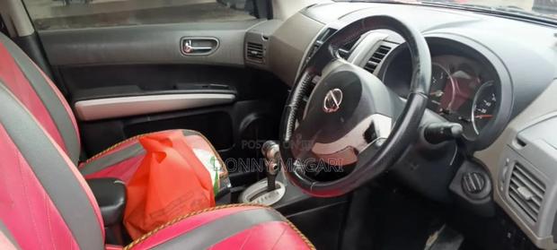 Nissan X-Trail 2010 Red