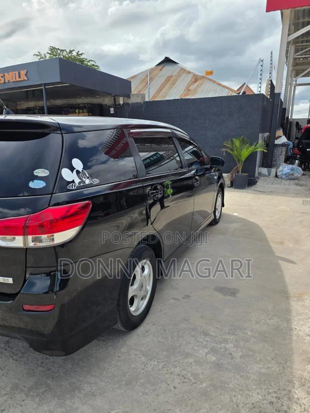 Toyota Wish 2010 Black