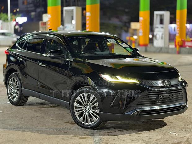 Toyota Harrier 2021 Black