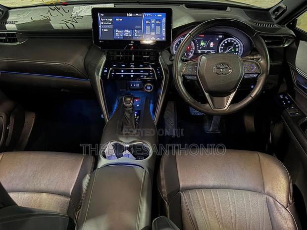 Toyota Harrier 2021 Black