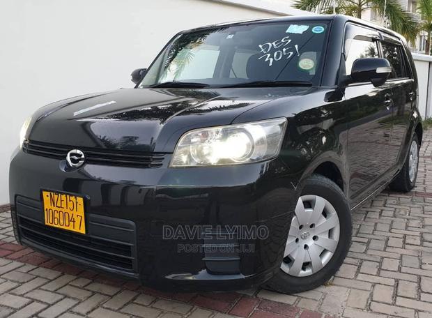 Toyota Corolla Rumion 2010 Black