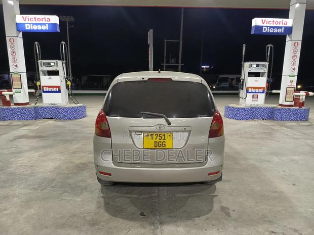 Toyota Corolla Spacio 2003 Gold