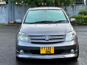 Toyota IST 2004 Gray for sale