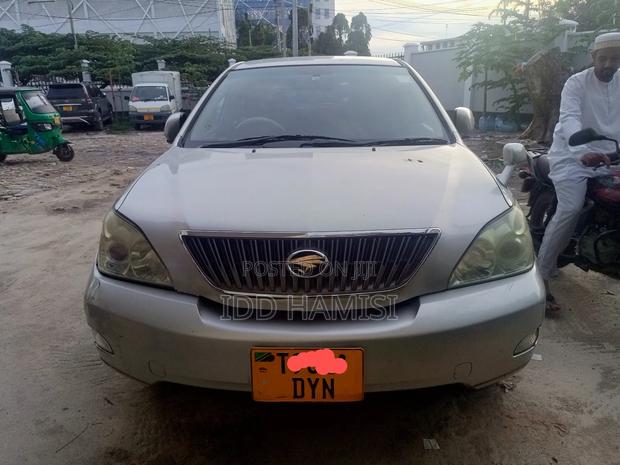 Toyota Harrier 2005 Silver