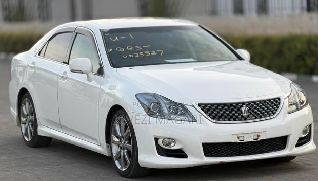 Toyota Crown 2008 White