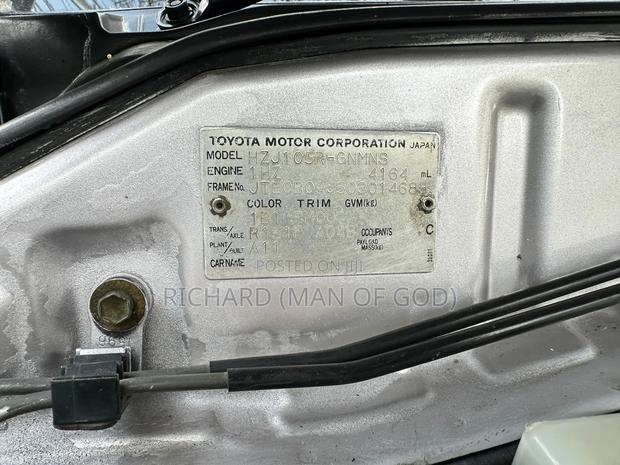 Toyota Land Cruiser 2003 Silver