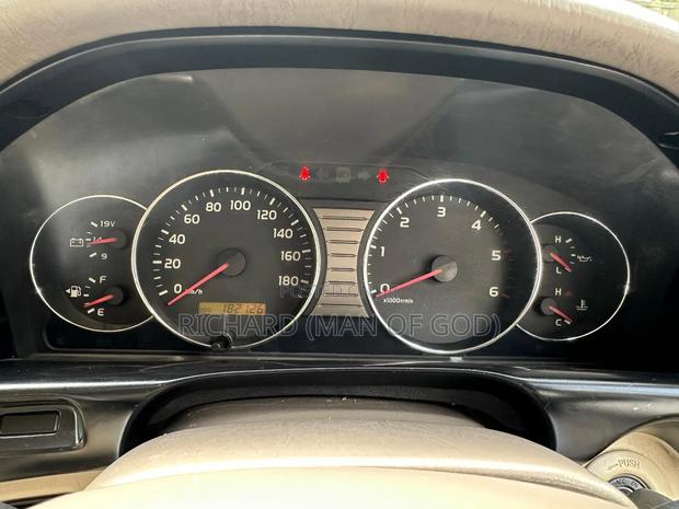Toyota Land Cruiser 2003 Silver