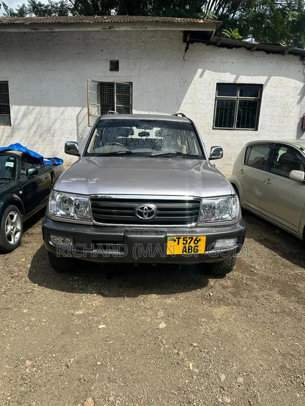 Toyota Land Cruiser 2003 Silver
