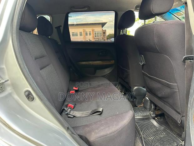 Toyota IST 2004 Silver