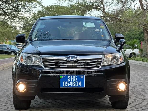 Subaru Forester 2010 Black