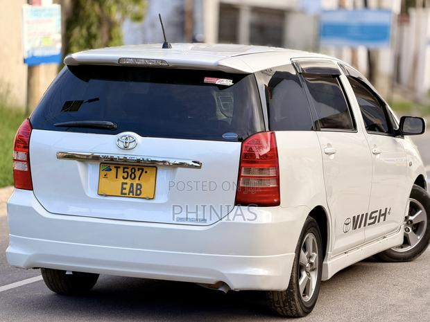 Toyota Wish 2006 White