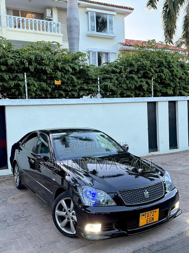 Toyota Crown 2007 Black