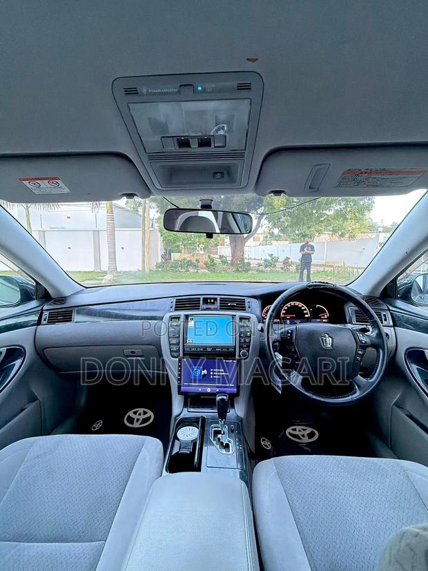Toyota Crown 2007 Black