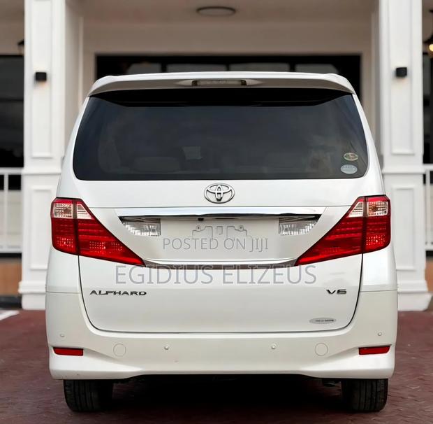 Toyota Alphard 2008 White