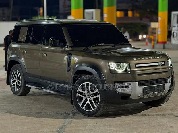 Land Rover Defender 2021 Brown