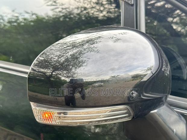 Subaru Trezia 2011 Black