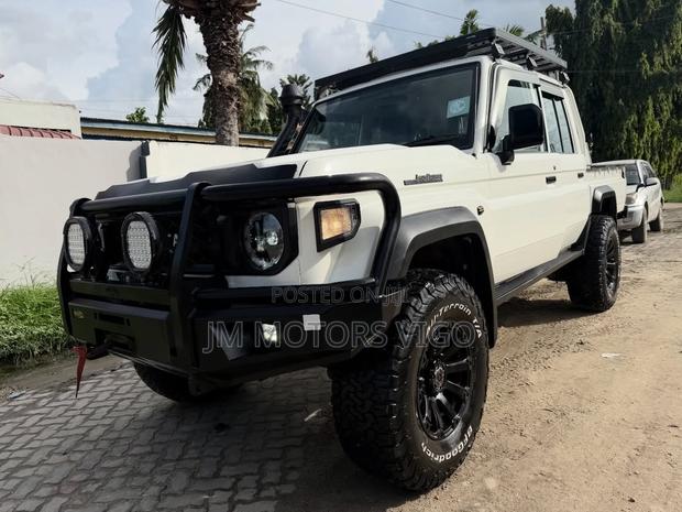 Toyota Land Cruiser 2026 White