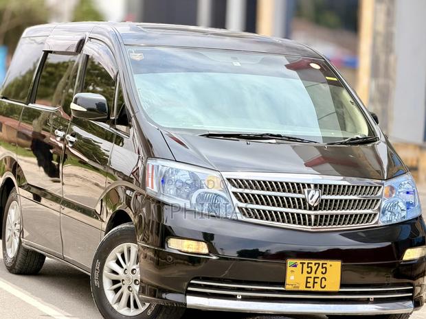 Toyota Alphard 2004 Black