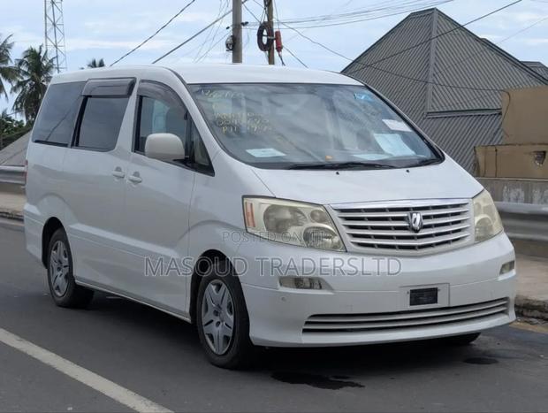 Toyota Alphard 2.4 Petrol AWD 2003 White