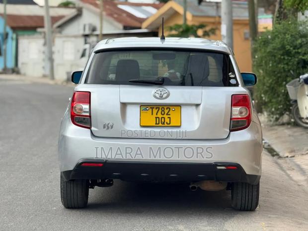 Toyota IST 2008 Silver