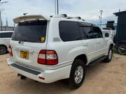 Toyota Land Cruiser 2005 White for sale