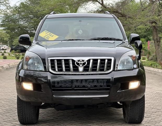 Toyota Land Cruiser Prado 2006 Black