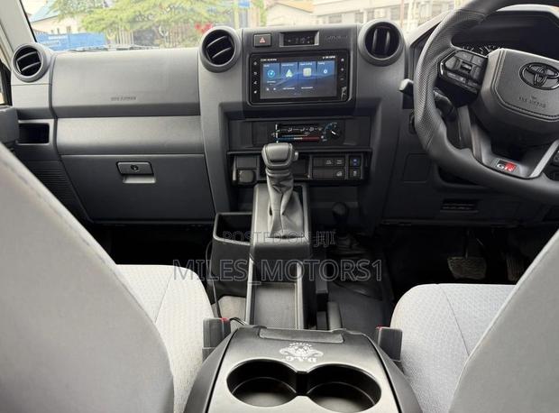 Toyota Land Cruiser 2026 White