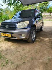 Toyota RAV4 2.0 4x4 2005 Black for sale