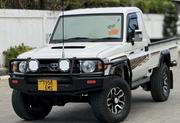 Toyota Land Cruiser 2012 White for sale