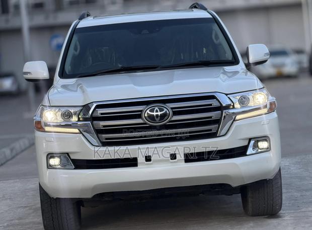 Toyota Land Cruiser 2020 Pearl