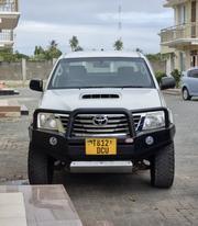 Toyota Hilux 3.0 D-4D 4x4 2014 Silver for sale