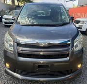 Toyota Noah 2.0 143hp AWD (7 Seater) 2008 Purple for sale