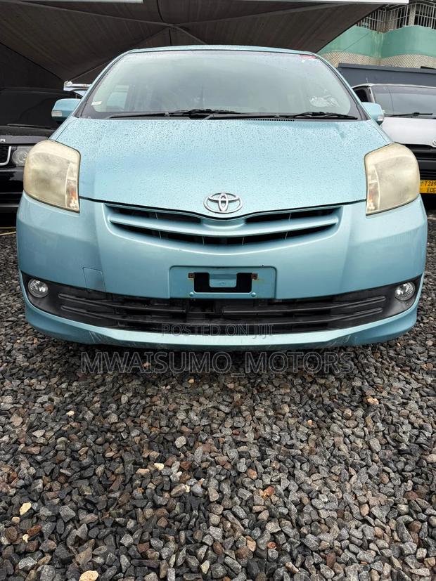 Toyota Passo Sette 2009 Blue