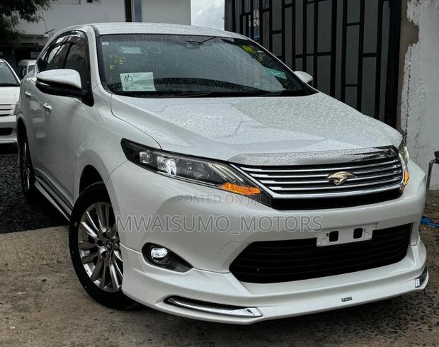 Toyota Harrier 2015 Off white
