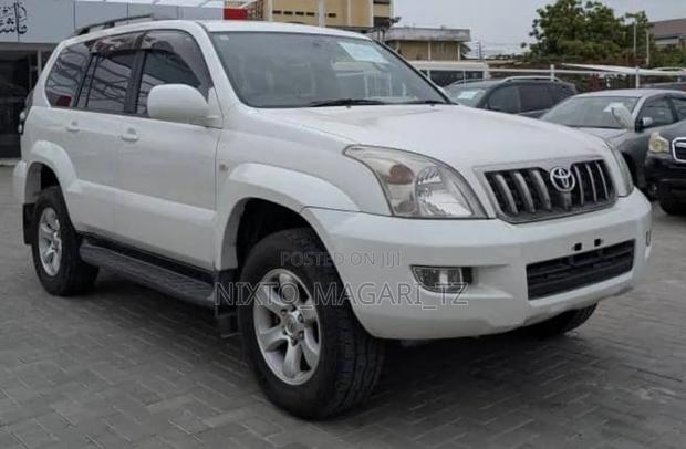 Toyota Land Cruiser Prado 2007 White