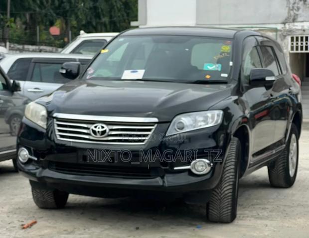 Toyota Vanguard 2012 Black
