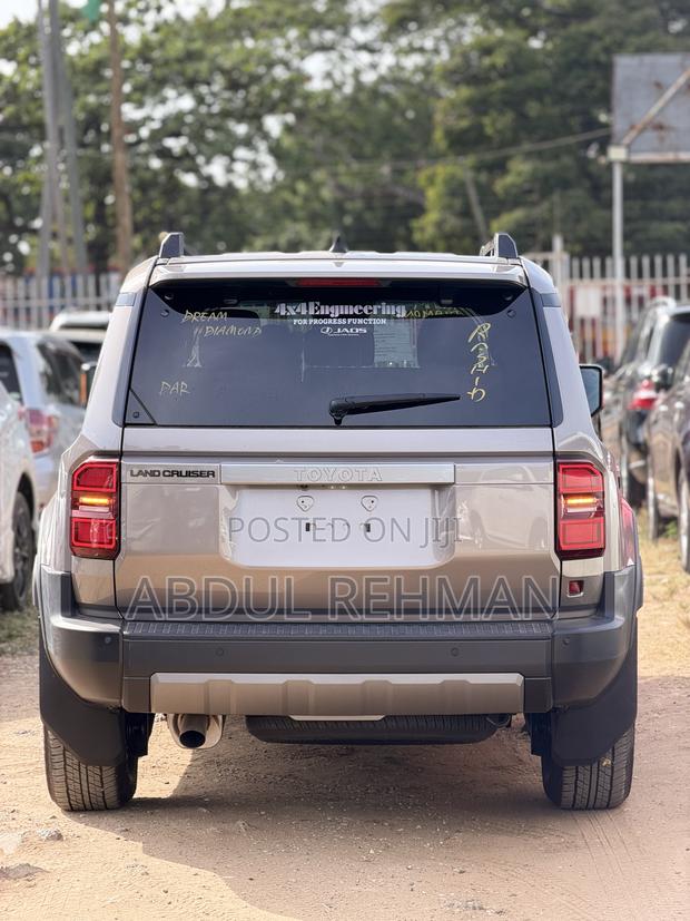 Toyota Land Cruiser Prado 2.7 2025 Beige