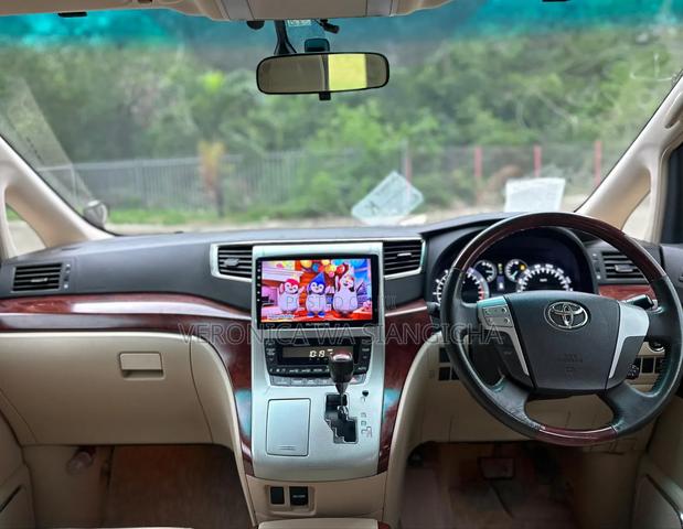 Toyota Vellfire 2010 Black