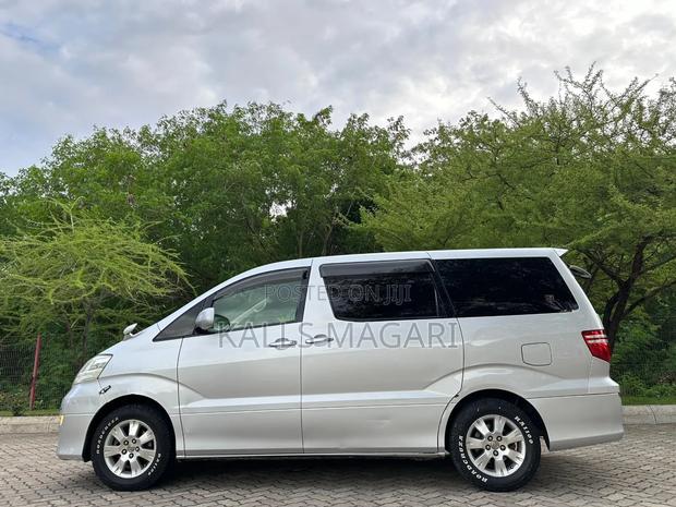 Toyota Alphard 2006 Silver