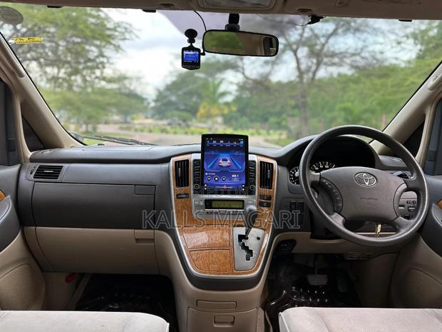 Toyota Alphard 2006 Silver