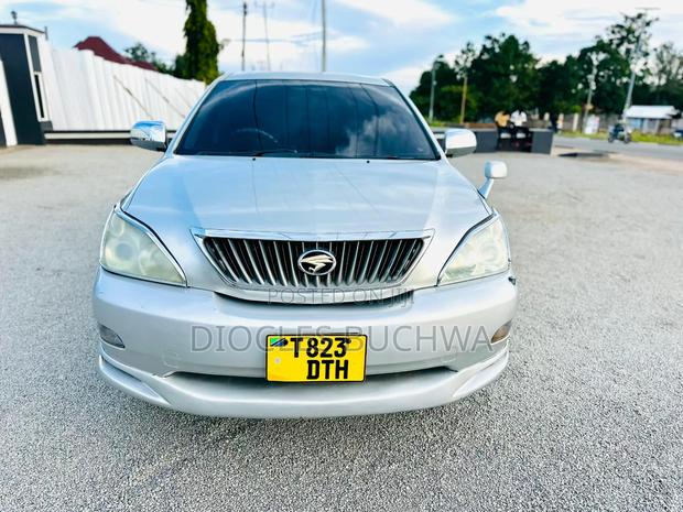 Toyota Harrier 2005 Silver