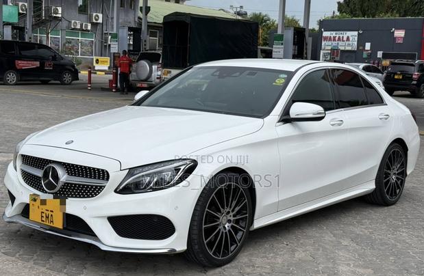 Mercedes-Benz C200 2014 White