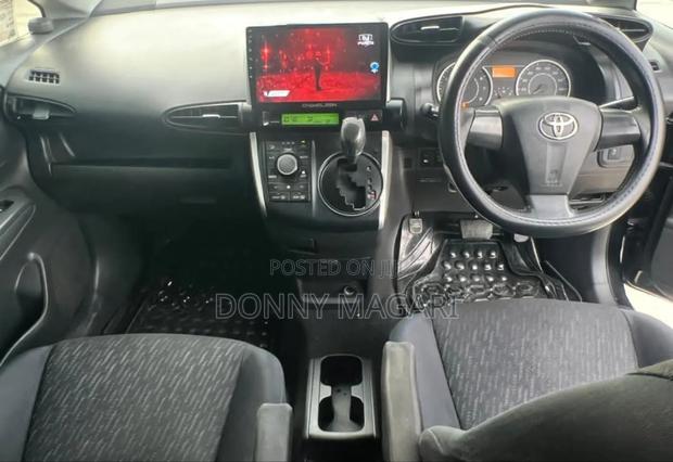 Toyota Wish 2010 Black