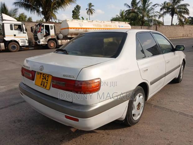 Toyota Premio 2001 White
