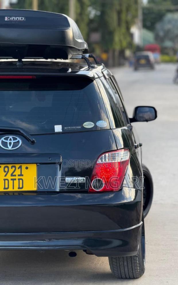 Toyota IST 2005 Black