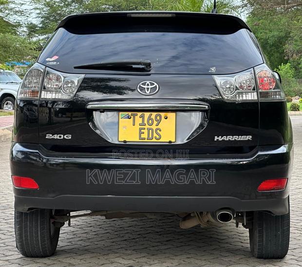 Toyota Harrier 2006 Black