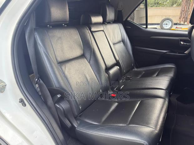 Toyota Fortuner 2.8 D AWD 2021 White