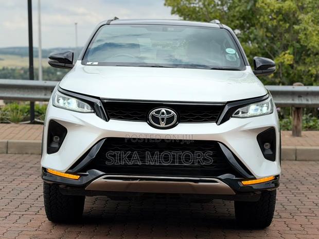 Toyota Fortuner 2.8 D RWD 2024 White