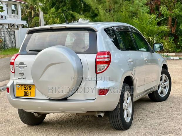 Toyota RAV4 2006