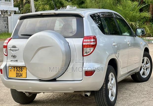 Toyota RAV4 2006 Silver